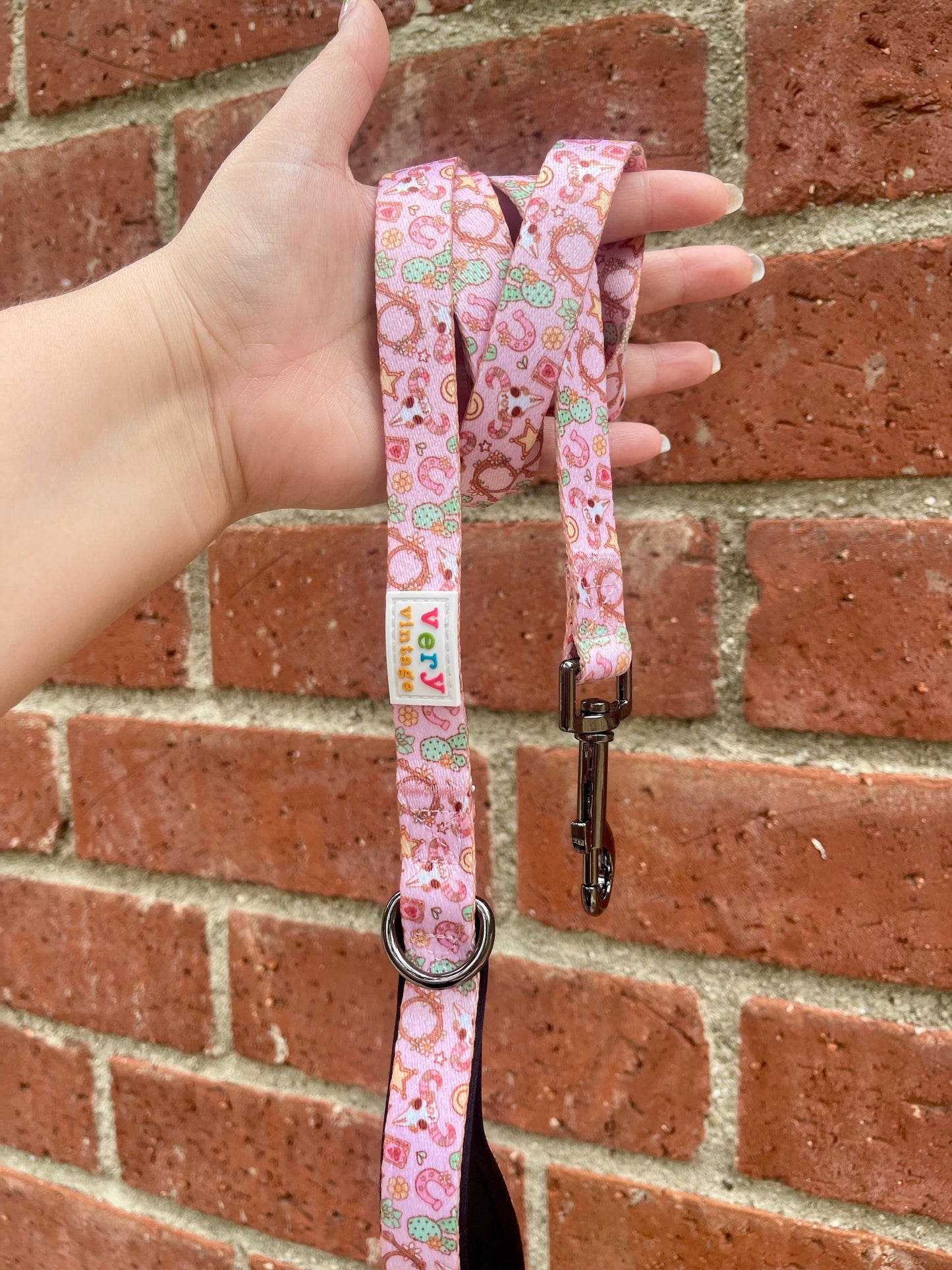 Desert Darling Dog Leash – Pink Western Print Lead – Recycled & Eco-Friendly