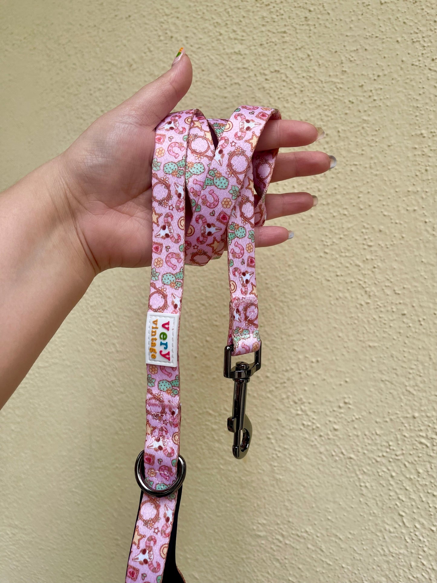 Desert Darling Dog Leash – Pink Western Print Lead – Recycled & Eco-Friendly